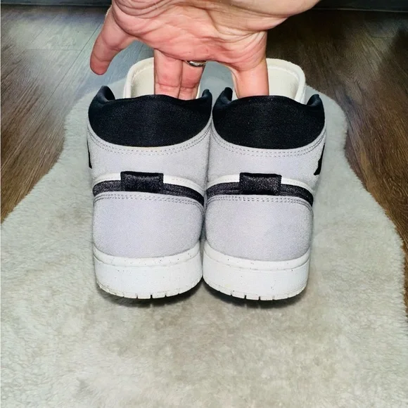 Nike Air Jordan 1 Retro Mid SE Light Steel Grey Canvas Women's Sneakers SIZE 10 - Picture 3 of 7